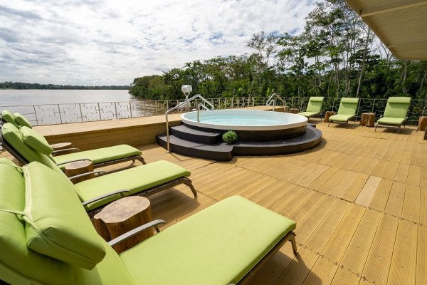 Sundeck Delfin I, Amazon Cruise Ship Sundeck Delfin I, Amazon Cruise Ship