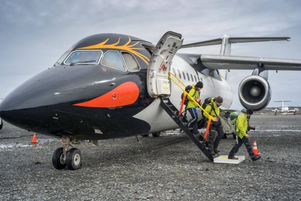 compare Antarctic cruise experience between ship only or ship with heli compare Antarctic cruise experience between ship only or ship with heli