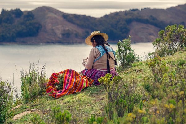Traditional Bolivian woman shutterstock 1046056186 By point of light 800