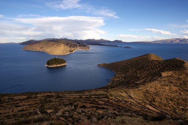 A scenic view of the islands on Lake Titicaca A scenic view of the islands on Lake Titicaca