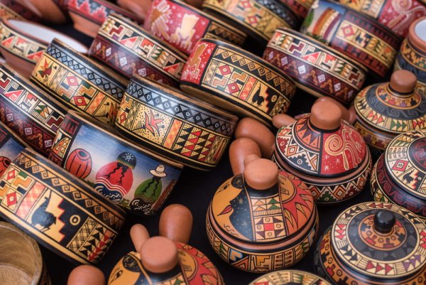Colourful Peruvian pottery Colourful Peruvian pottery