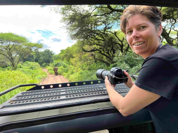 Tara fro Viva taking photo of Elephant