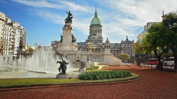 Congress building and a fountain in Buenos Aires Congress building and a fountain in Buenos Aires