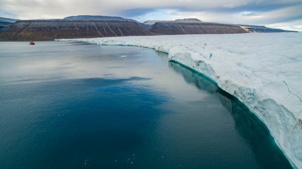 Croker Bay Glacier, Canadian Arctic shutterstock 703618216 By Exclusive Aerials 800