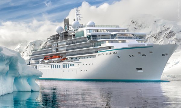 Bright Crystal Endeavor cruise ship sailing between glaciers Crystal Endeavor 3