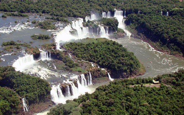 The Enchanting Devil's Throat of Iguazu Falls The Enchanting Devils Throat of Iguazu Falls