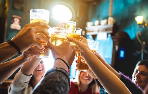 Bar crawling in Rio de Janeiro shutterstock 1085215253 800