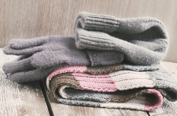 Visit Subantarctic with your Gloves Beanie and Scarf accesories Visit Subantarctic with your Gloves Beanie and Scarf accesories